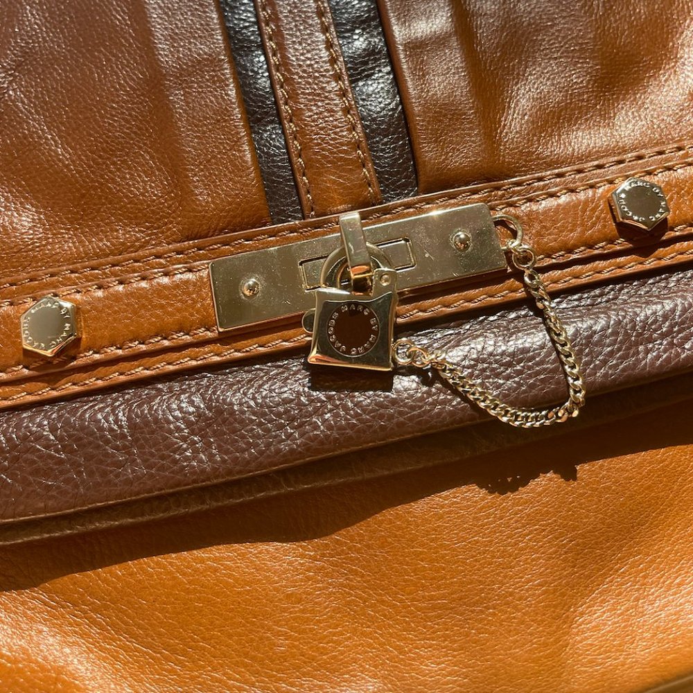 Marc by Marc Jacobs - Magazine Fold-over Clutch Bag - Camel/ Brown
